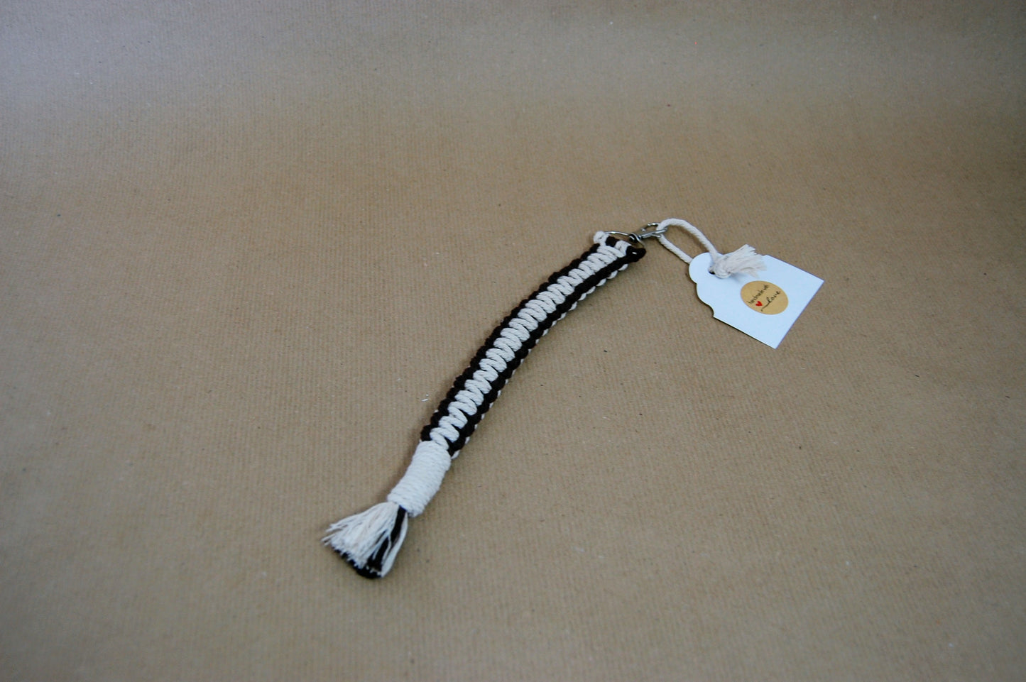 Schlüsselanhänger aus Makramee "Dünn"