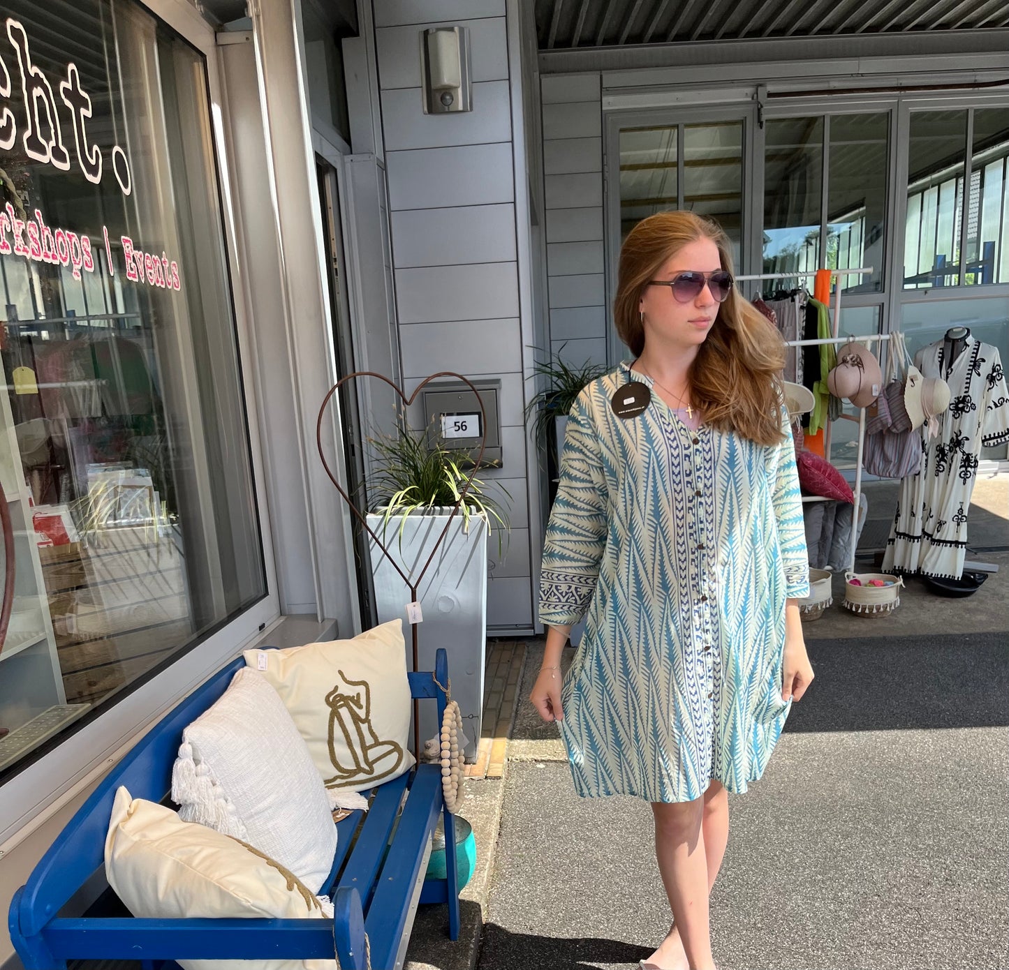 Kleid blau gemustert