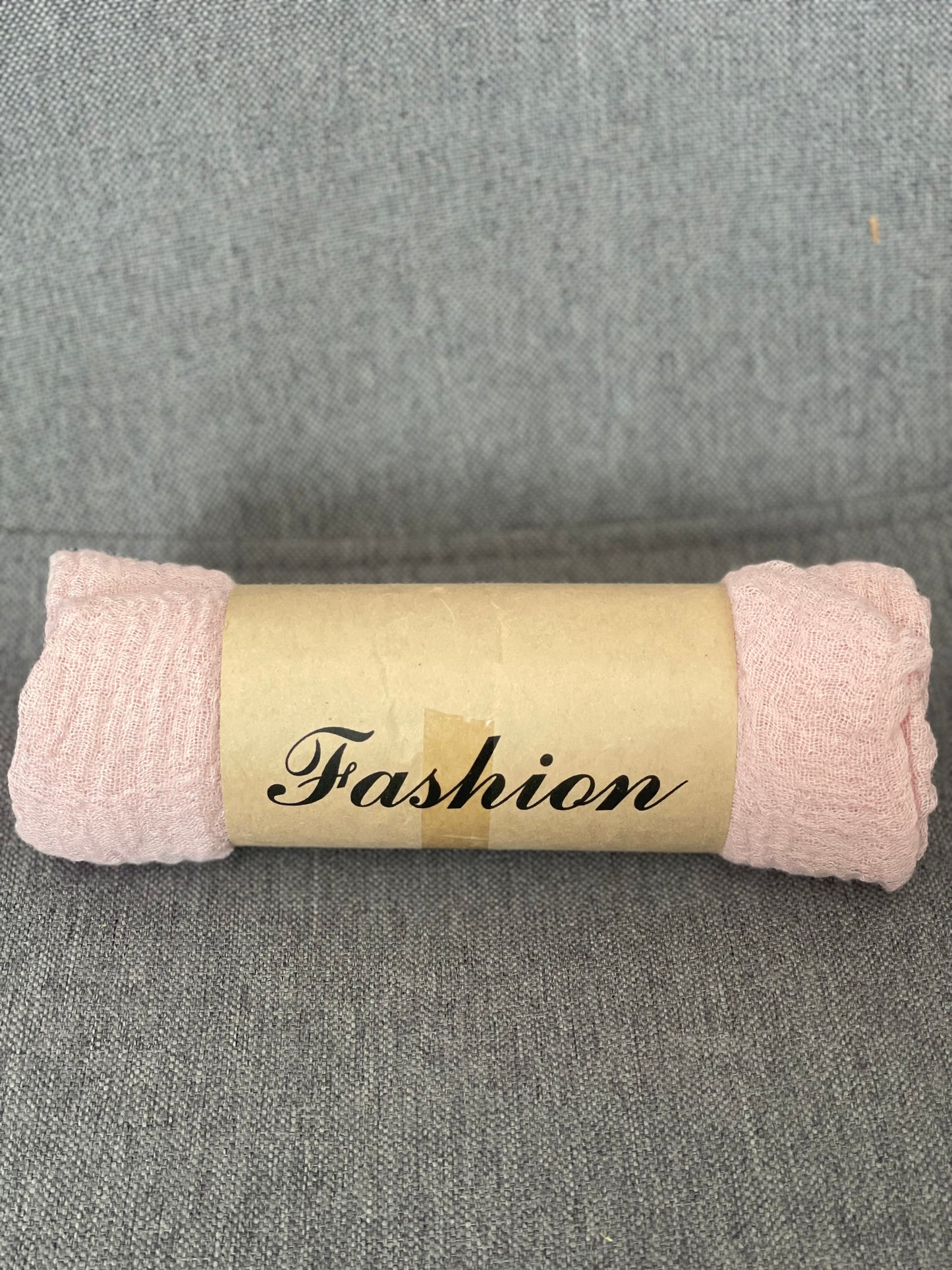 Leichter Sommerschal in bunten Farben