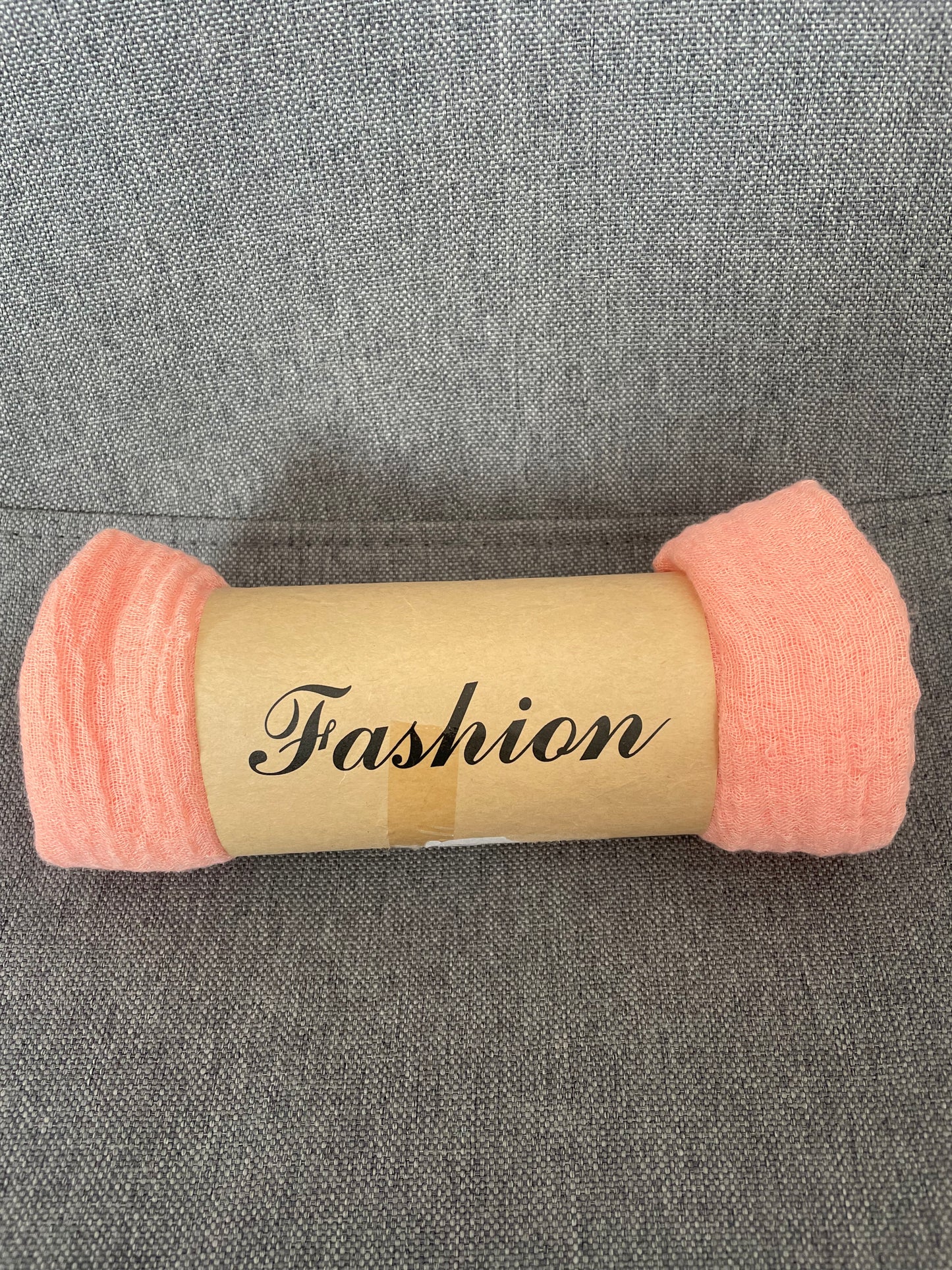 Leichter Sommerschal in bunten Farben