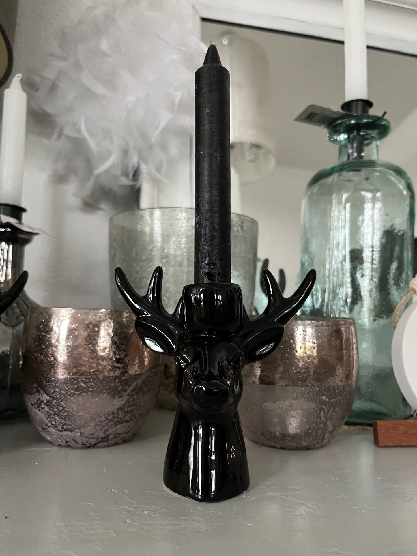 Stabkerzenhalter Rentier schwarz Keramik von Housevitamin