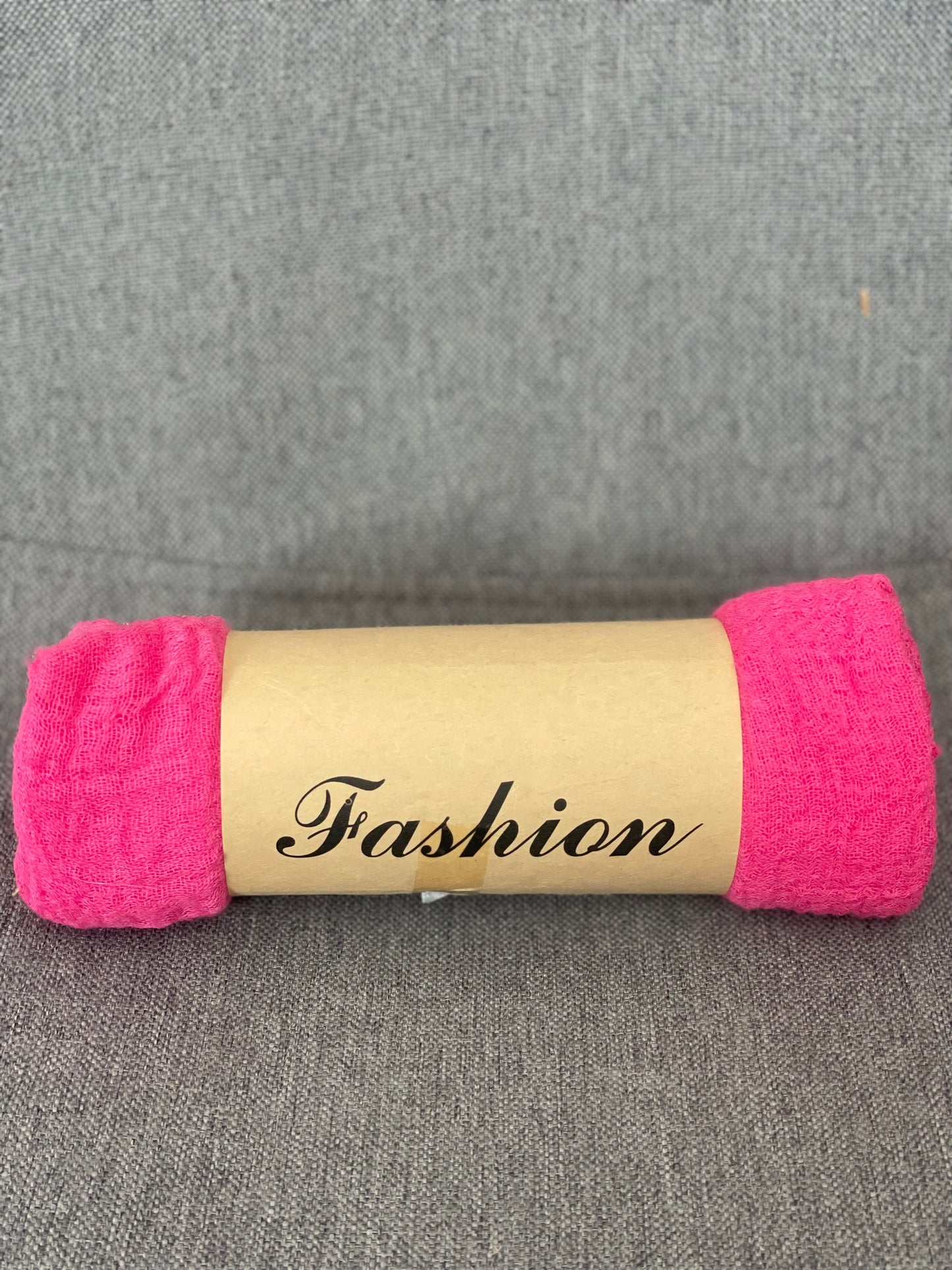 Leichter Sommerschal in bunten Farben