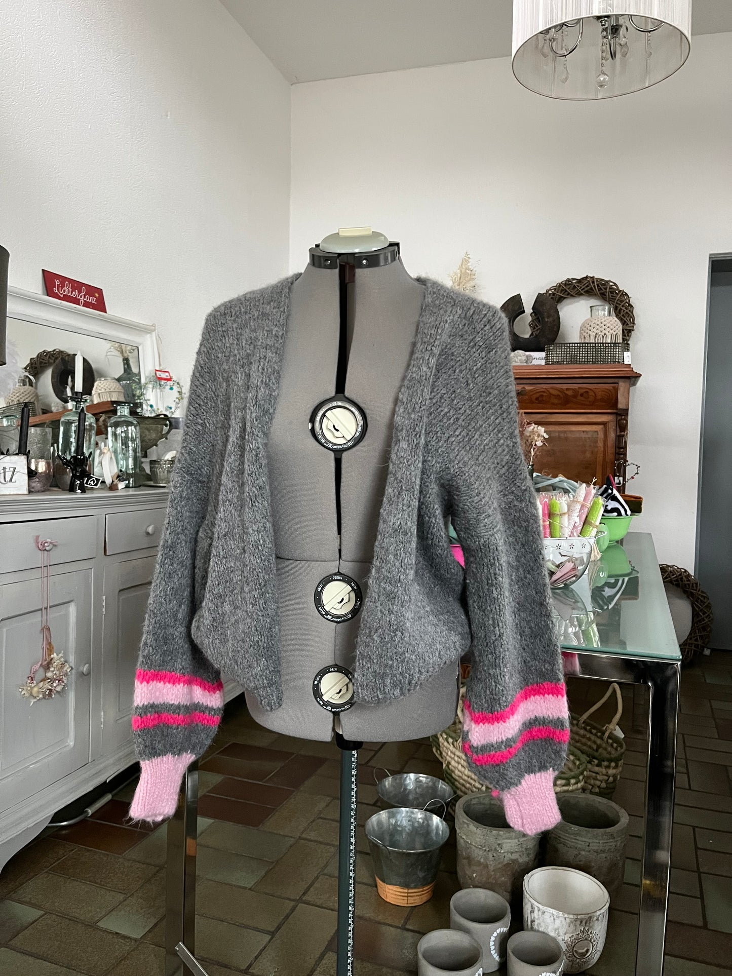 Leichte kuschelige Strickjacke grau-pink-rosa von Wauw