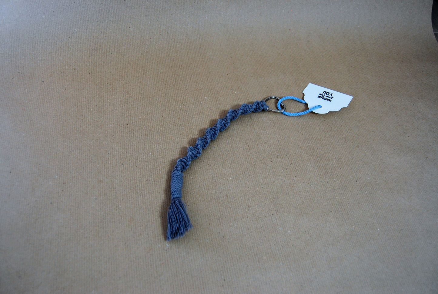 Schlüsselanhänger aus Makramee "Dünn"