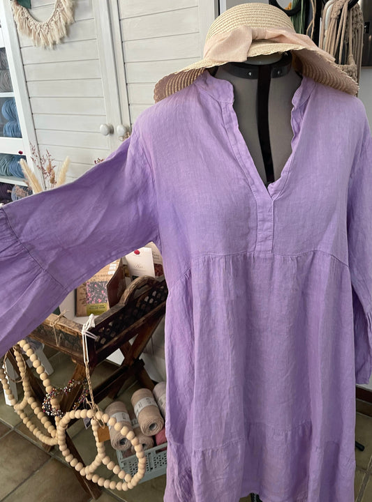 Kleid der Marke WAUW aus lila Leinen