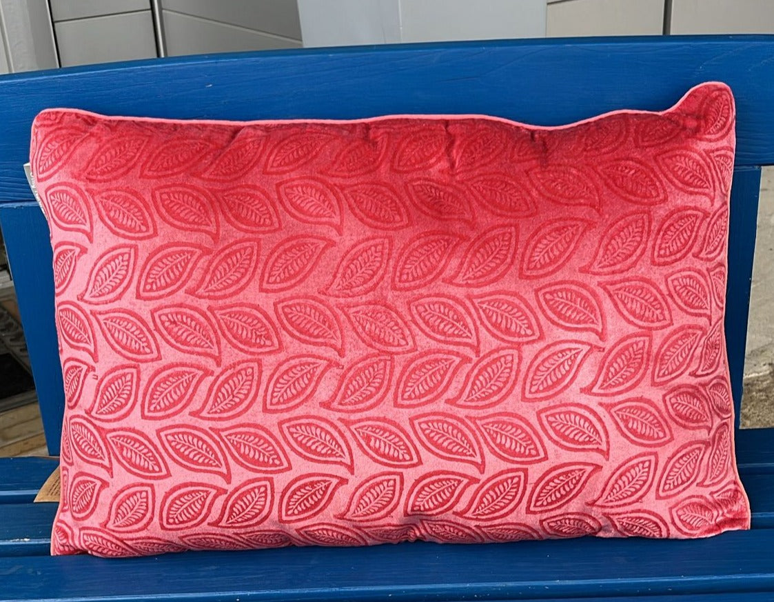 Kissen rechteckig in Samtoptik von Only Natural